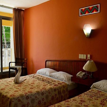 Hotel ปาเลงเก ภายนอก รูปภาพ