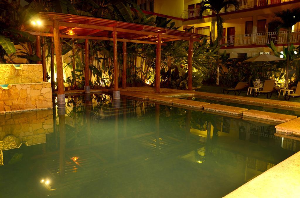 Hotel ปาเลงเก ภายนอก รูปภาพ